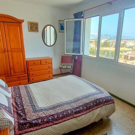 Summer Breeze Apartment Empuriabrava Bagian luar foto