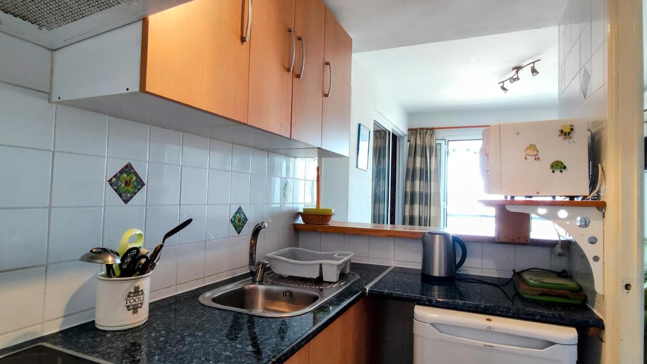 Summer Breeze Apartment Empuriabrava Bagian luar foto